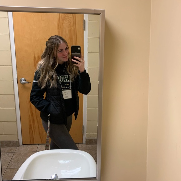 Meet your Posher, Emma - Picture 5 of 6